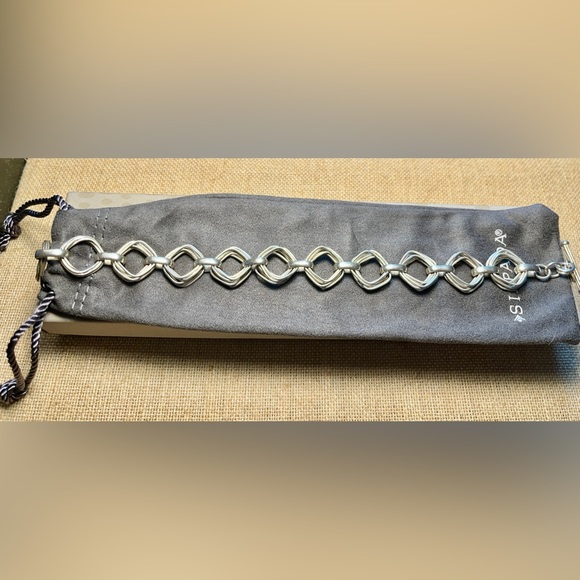 Silpada Wire Strand Toggle Bracelet - Picture 4 of 10